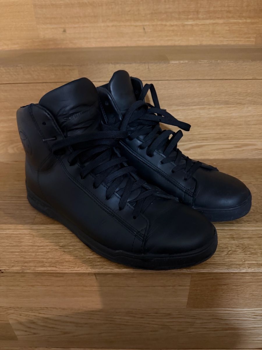 Herrenschuhe: Motorradstiefel – Gebraucht aus Hünenberg von Fjackie