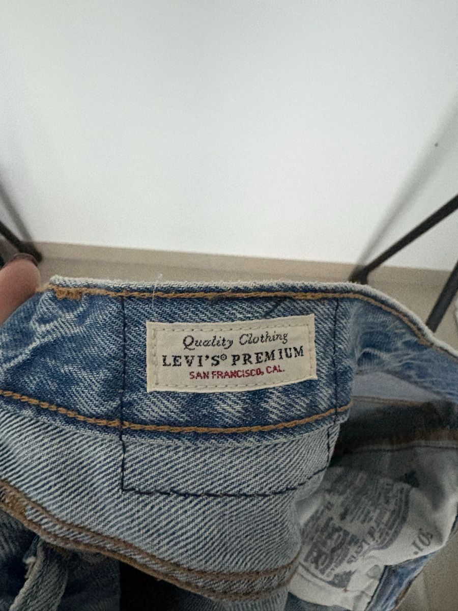 Levi's Jeans: Jeans Levi’s à strass taille 29 – Usato da Vésenaz venduto da ilomd 6