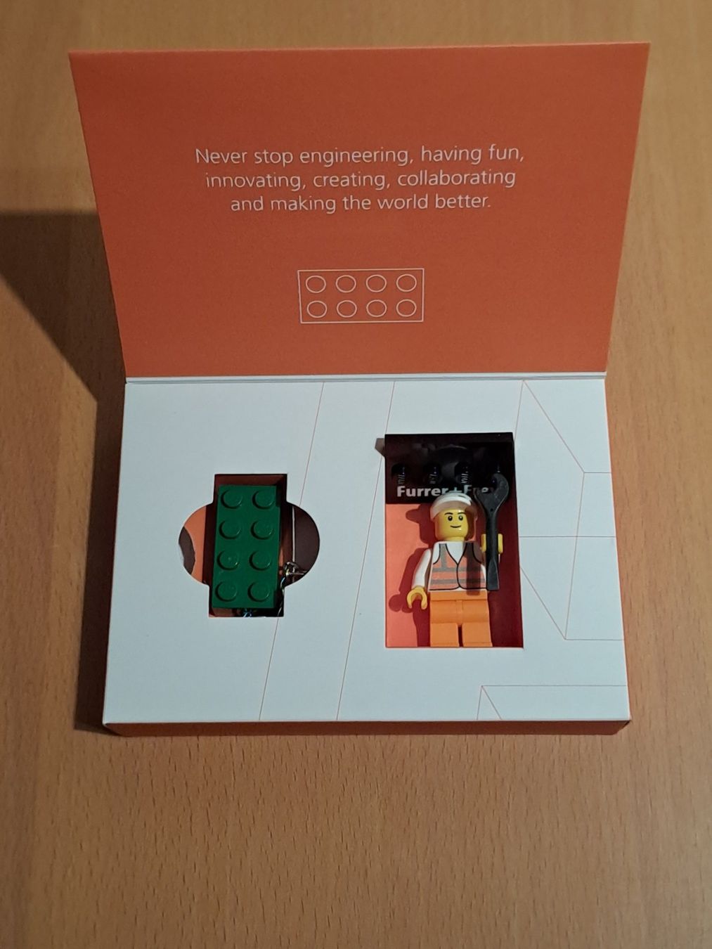 Lego Giocattoli: Mitarbeiter Geschenk Furrer + Frey Lego  Versand möglich – Nuovo (secondo la descrizione) da Kestenholz venduto da Knox1973