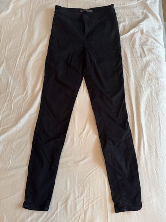 Guess Black Jeans - Ladies Size 26 - Great Condition!