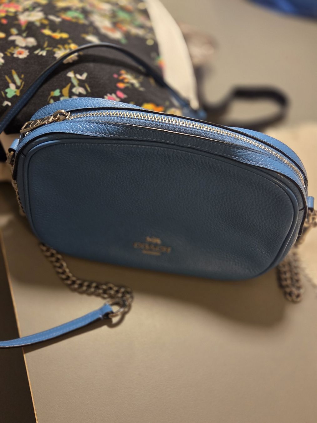 Coach Taschen für Damen: Coach Bag – Neu (gemäss Beschreibung) aus Hünenberg See von Atsemet 1