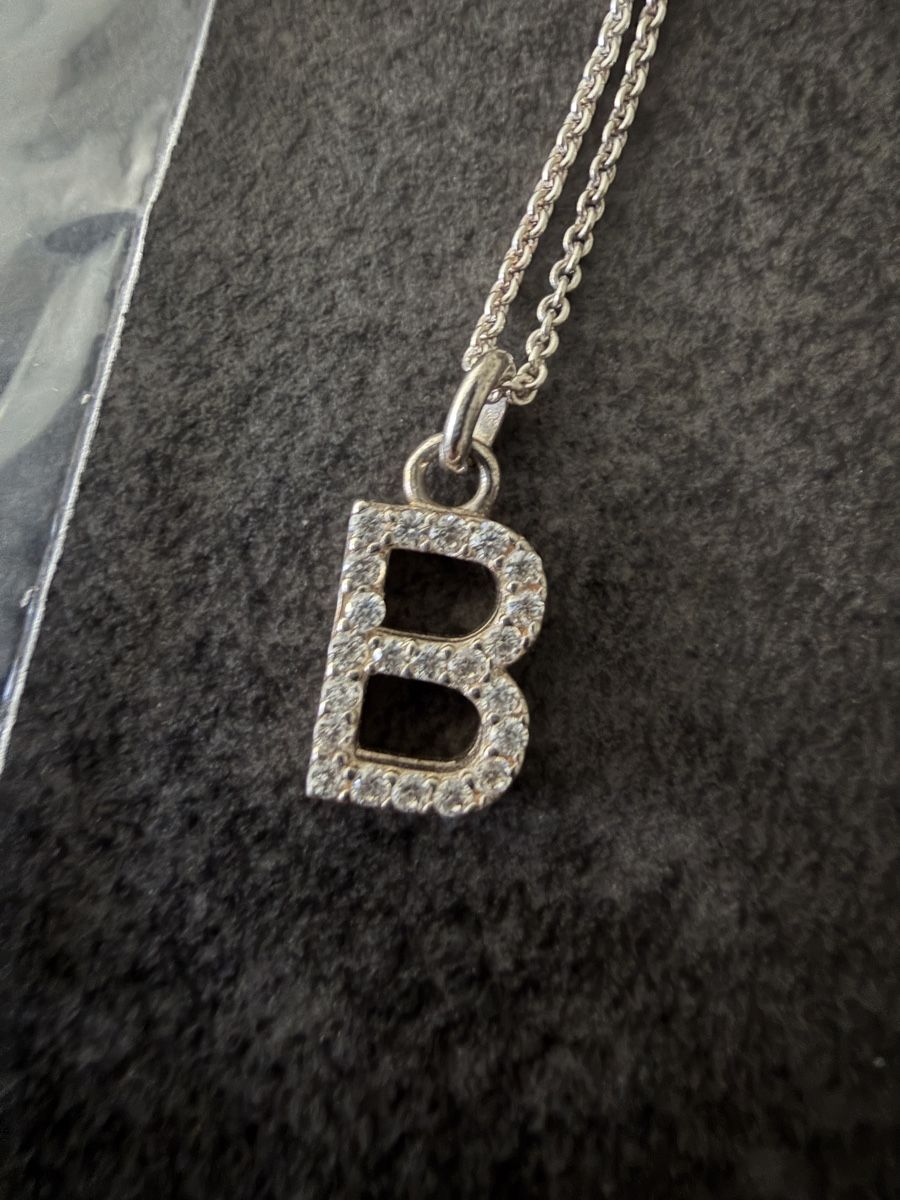 Thomas Sabo Catenine: Thomas Sabo Kette 925 Silber mit Buchstaben-Charm B – Usato da Therwil venduto da as_good_as_new 1
