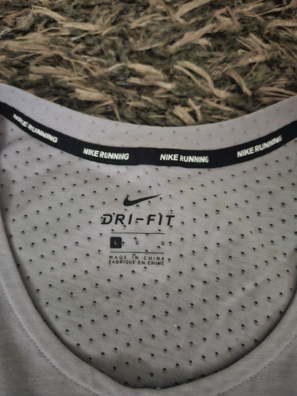 Nike Maillots de corps & Pantalons: Nike Running Trikot Gr.L – D'occasion à Emmenbrücke par TopGato 2
