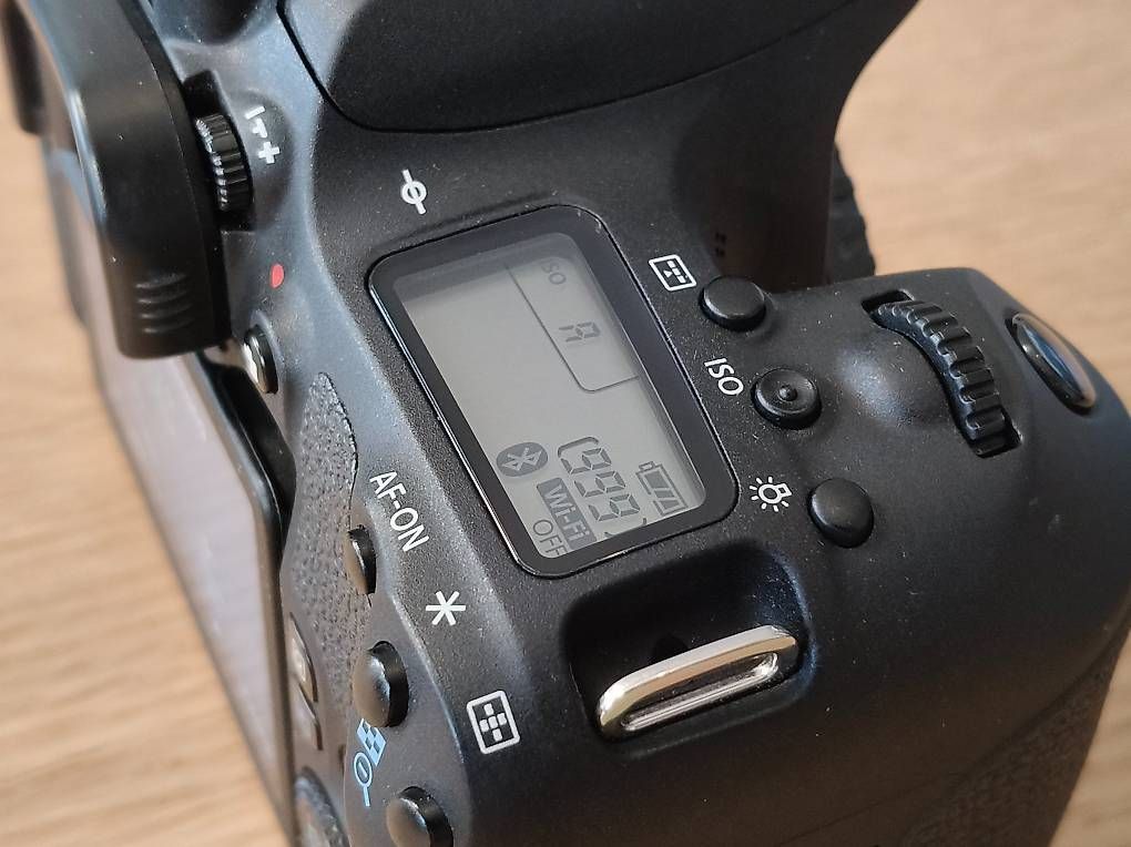 Canon Fotocamera: Canon EOS 77D - Top Zustand – Usato da Zürich venduto da DonBodo 4