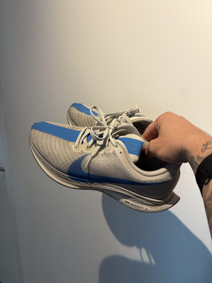 Nike Chaussures hommes: Nike Laufschuh – D'occasion à Zürich par julizzz