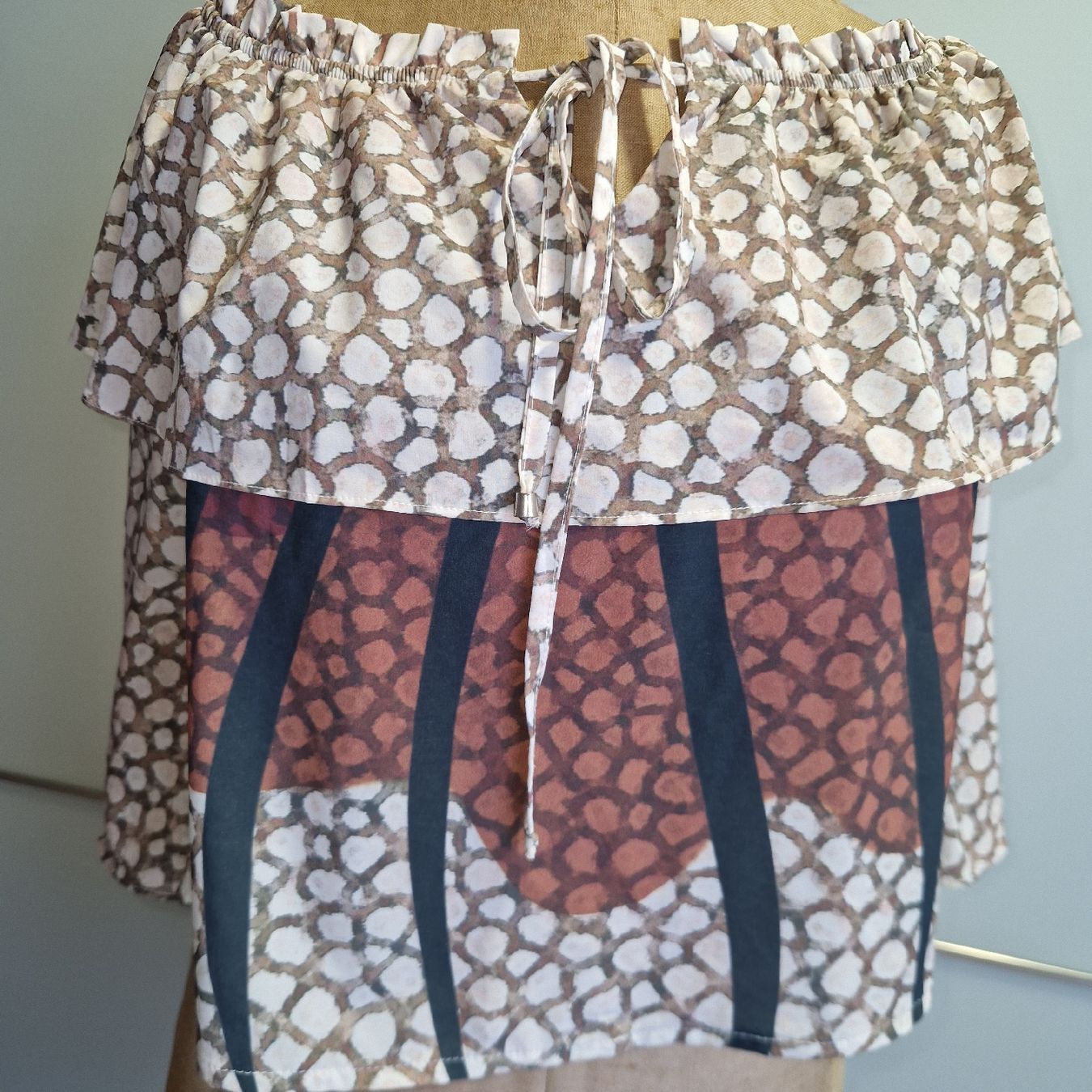 Camicette: Sommerliche Carmenbluse mit Muster - Grösse M – Nuovo (secondo la descrizione) da Gwatt (Thun) venduto da Letzte-Chance-II 2