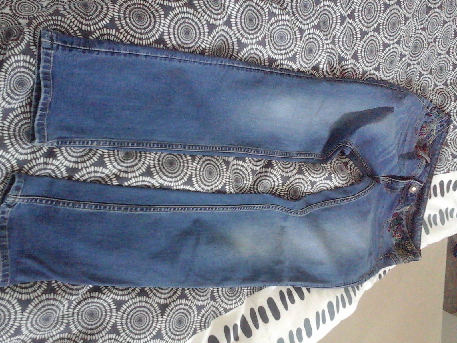 Desigual Jeans: Jeans desigual – Usato da Vicques venduto da prairie0809