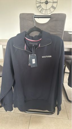 Sweatshirt Tommy Hilfiger bleu taille M neuf