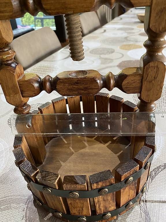 Tutte le decorazioni: Schiaccianoci / torchio in legno – Usato da Castel San Pietro venduto da sab_lj2d 2