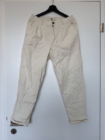 Hosen beige Grösse M leicht gebrauchter Zustand