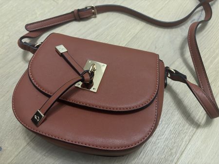Elegante Umhängetasche in Cognacbraun - Herbst Must-Have!