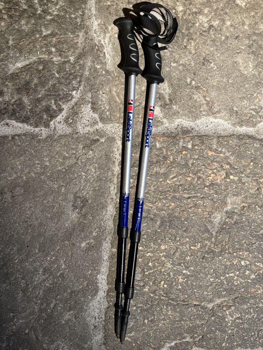 Sci: Bastoncini da sci Leki Sport - usati pochissimo! – Usato da Maroggia venduto da Luca_Ferrario