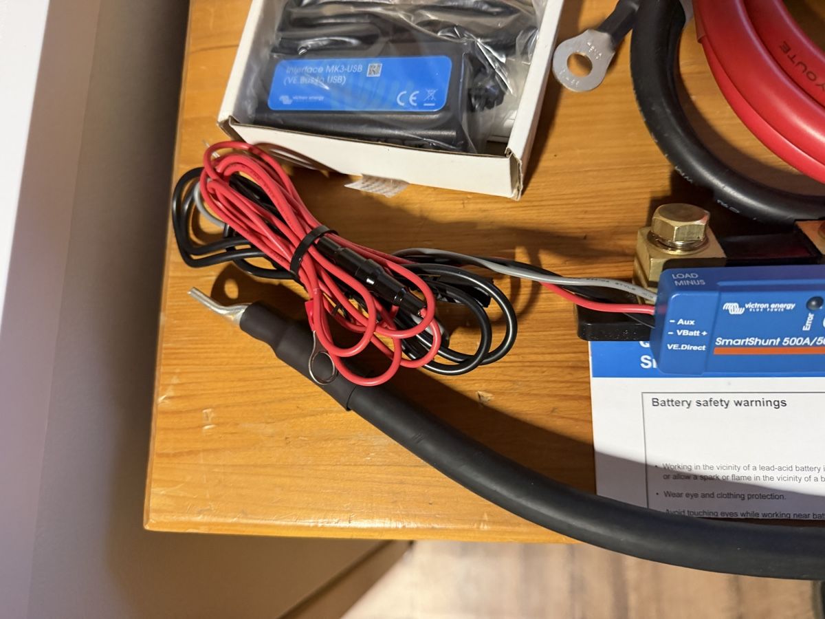 Victron Sistema di controllo: Victron Smartshunt - Interface MK3 usw. – Nuovo (secondo la descrizione) da Therwil venduto da Genntos 5