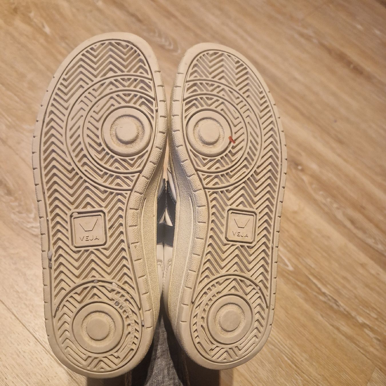 Veja Scarpe da donna: Veja V-10 Sneaker Gr. 37 – Usato da Immensee venduto da Lafayettes 1