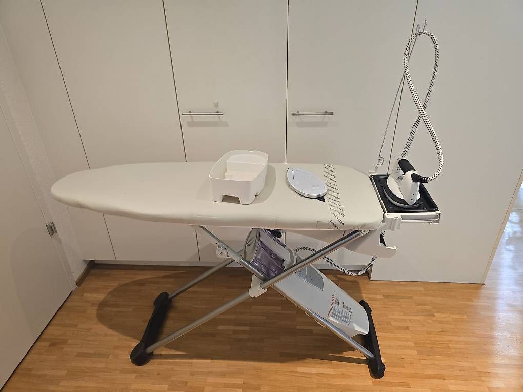Laurastar Ferri da stiro: Laurastar Pulse  frisch ab Service – Usato da Neuheim venduto da p-doky