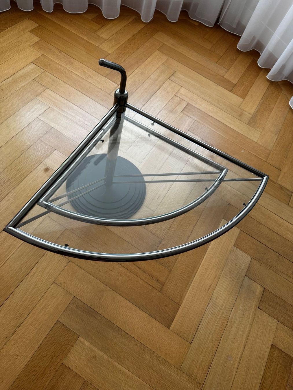 Tavoli: Designer Tisch Ombrello. – Usato da Thun venduto da Eugen 3
