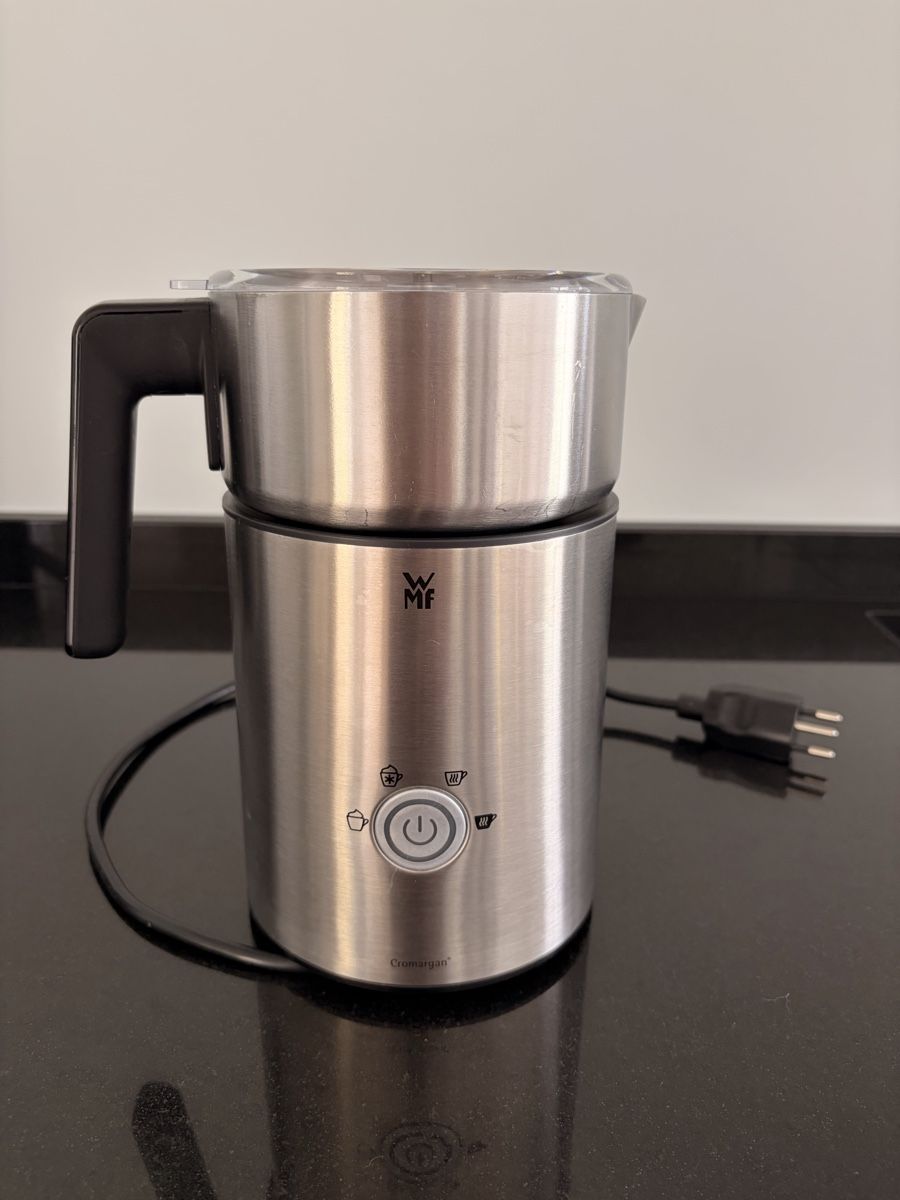 WMF Elettrodomestici da cucina: WMF Milchschaum Aufschäumer – Usato da Niederwil SG venduto da Schuschuundsammy