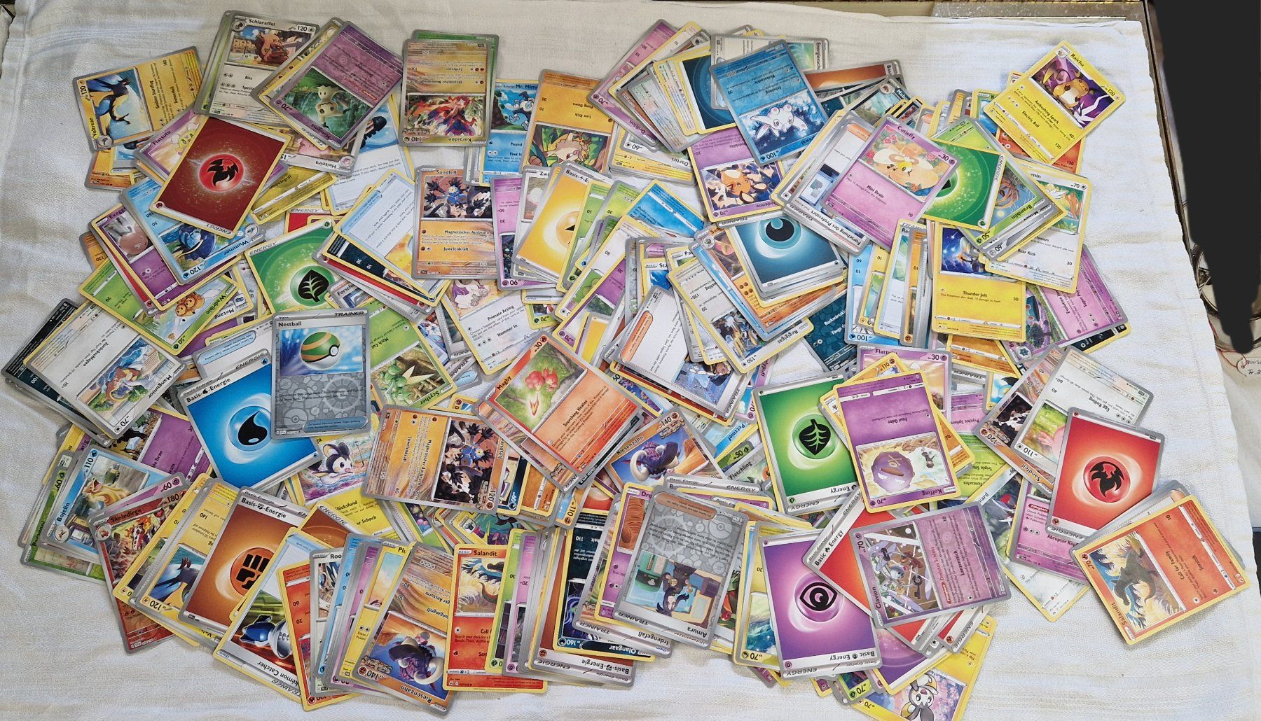 Pokémon Sammelbilder & Trading cards: KOMFOLUT POKEMON – Gebraucht aus Bilten von Mic2022