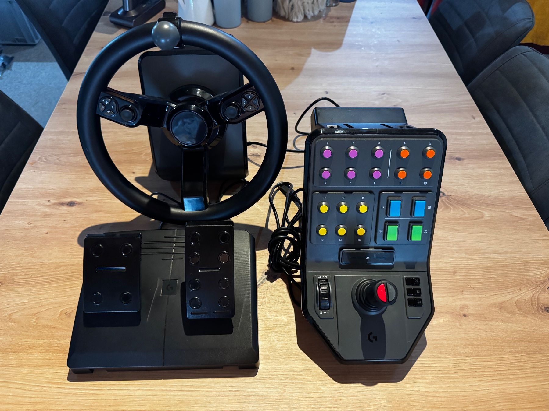 Logitech Controller: Gebraucht // LOGITECH G Saitek Farm Sim Lenkrad & Pedale – Usato da Laupen BE venduto da fab_bl5s