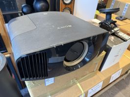 Sony Beamer VPL VW 300ES
