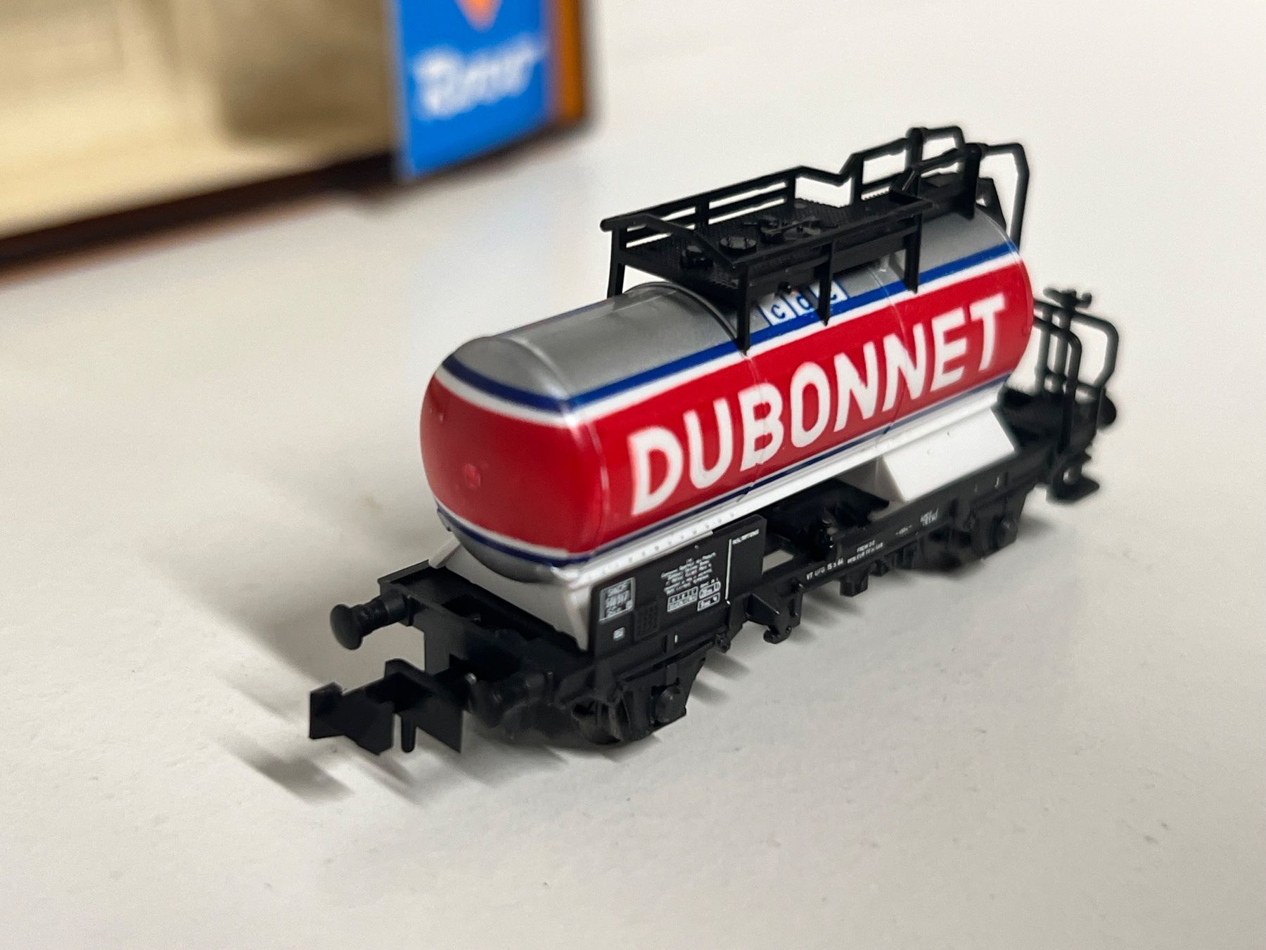 Roco Modellini di ferrovie: Roco Spur N  Güterwagen "Dubonnet"  SNCF – Usato da Geroldswil venduto da TopTrain54 2