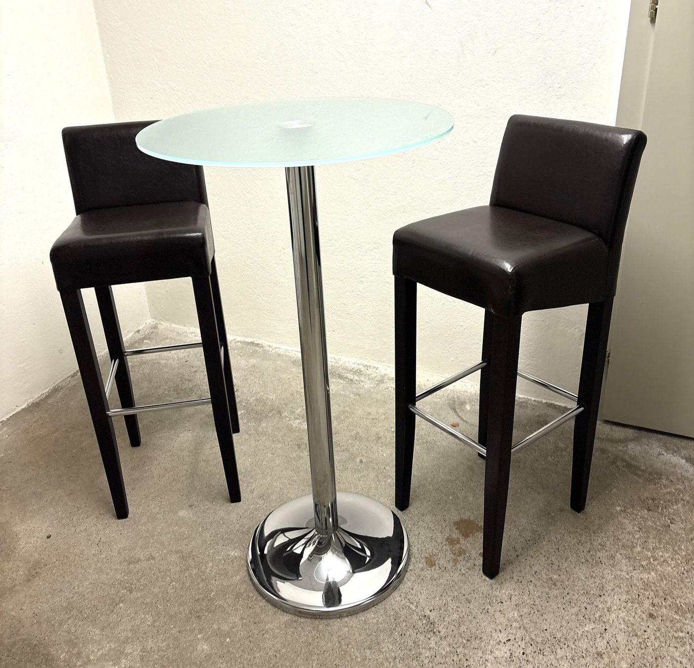 Set di tavolo e panche: Barhocker - 2 Stück - mit Hochtisch – Usato da Glattbrugg venduto da Ariel012 3