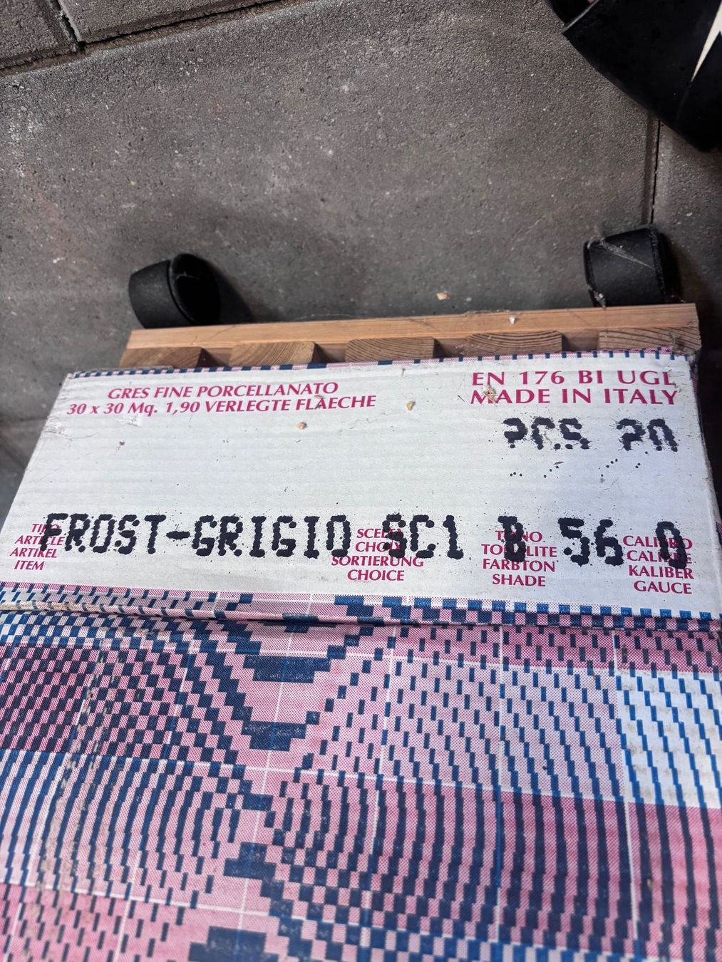 Bodenbeläge: Bodenplatten zu verkaufen – Neu und originalverpackt aus Koppigen von alfa35 2