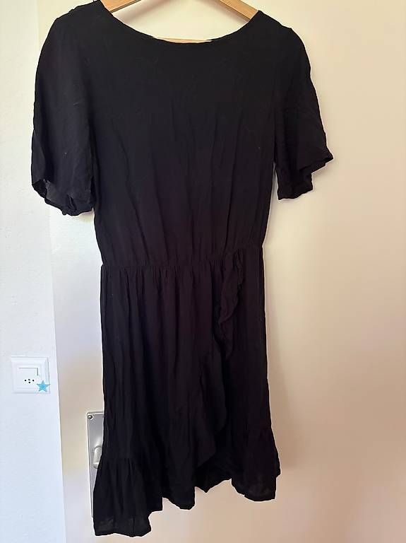 Tezenis Vestiti: Leichtes schwarzes Kleid Grösse S – Usato da Bern venduto da shiggyy