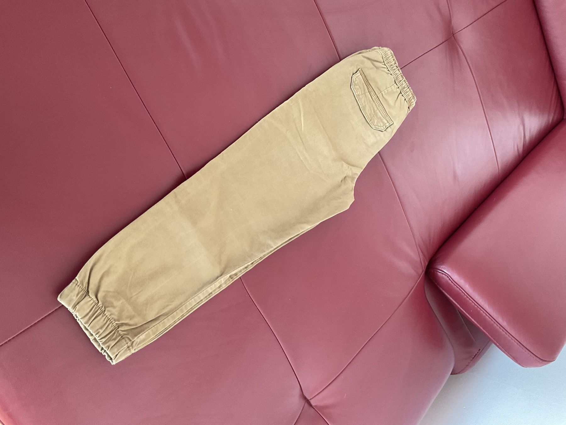Pantaloni: Pantalons – Nuovo (secondo la descrizione) da Neuchâtel venduto da sta_7qfy