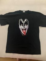 Kiss band shirt