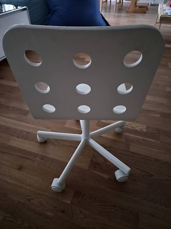 Ikea Chaises: Kinder Bürostuhl von IKEA – D'occasion à Liebefeld par Sibe82 1