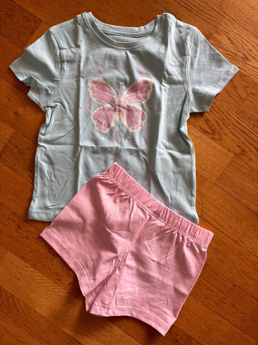 Pyjamas: Schönes Pyjama Gr. 116, Neu – D'occasion à Richterswil par duffi326464