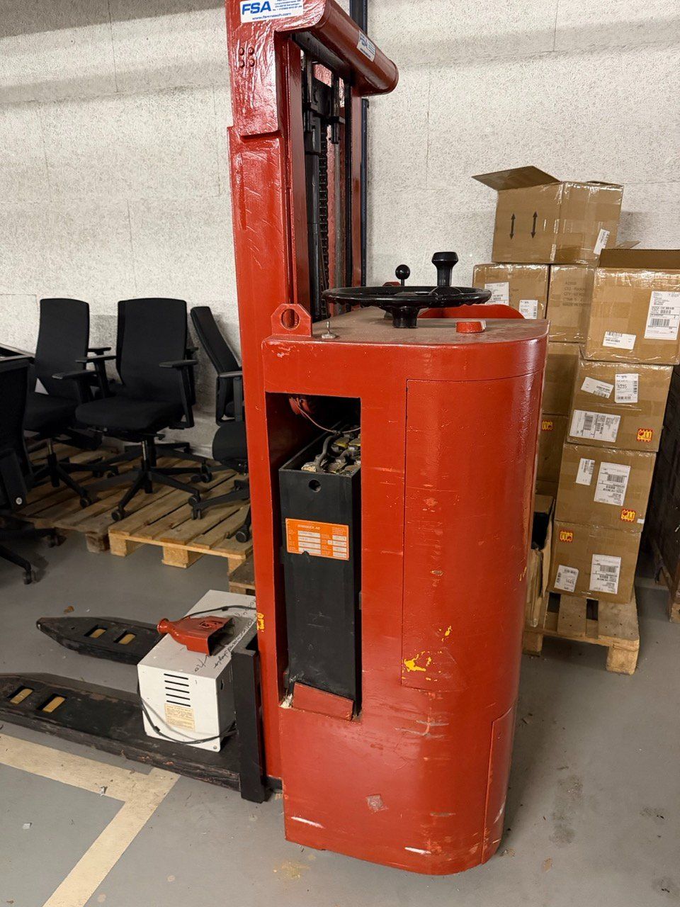 Carrelli elevatori e a forche: Elektro-Hochhubwagen ATLET ST 100 – Usato da Kriegstetten venduto da GrSheep 1