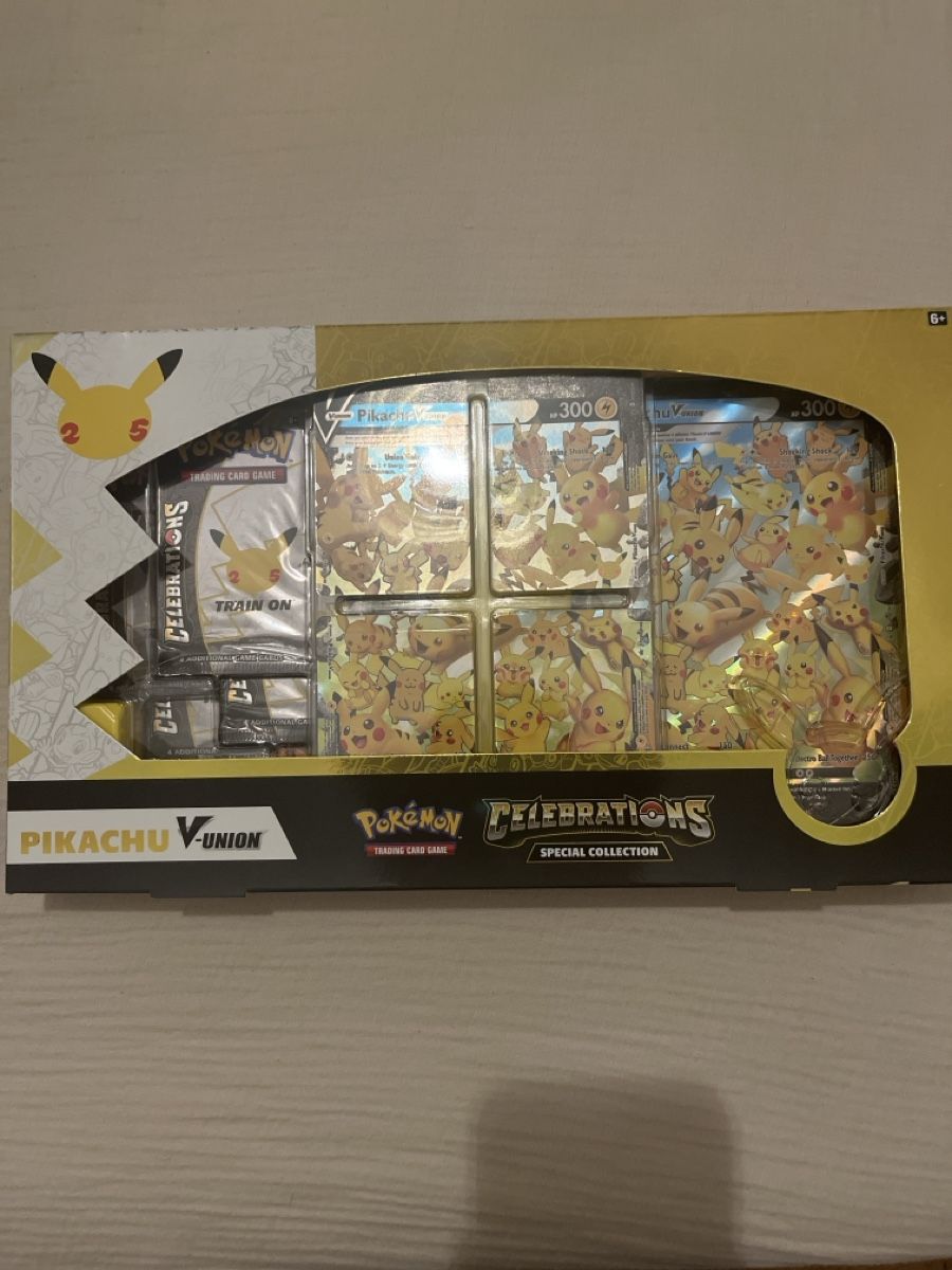 Pokémon Carte collezionabili: Pokemon Celebrations OVP – Nuovo e nell'imballaggio originale da Zürich venduto da carlo.8008