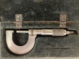 Mikrometer “The L.S. Starrett Co” No 3M U.S.A. Pat. 1902