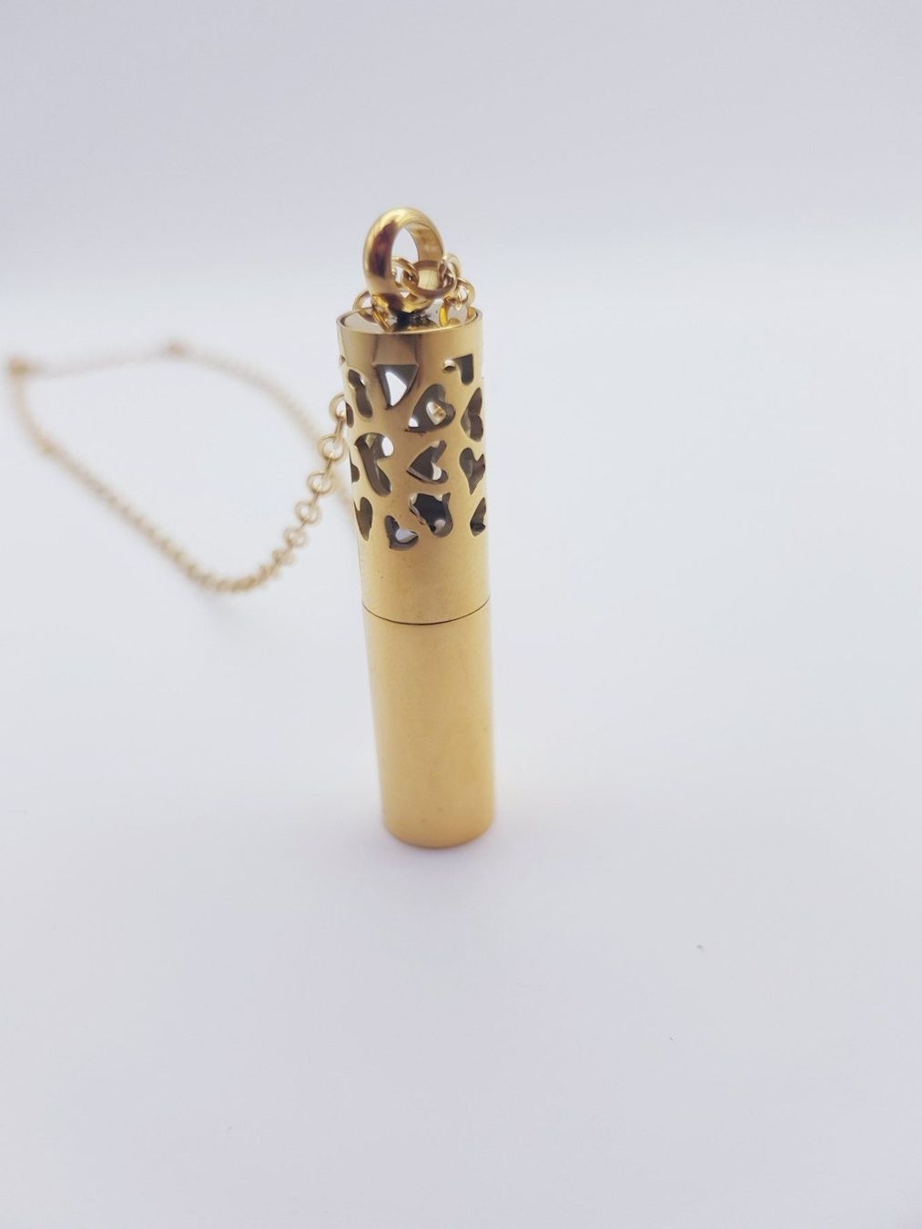 Diffusori di oli essenziali: Aromatherapie Diffusor / Parfüm Flasche / Edelstahl Herzen – Nuovo e nell'imballaggio originale da Menziken venduto da Zyropa 2
