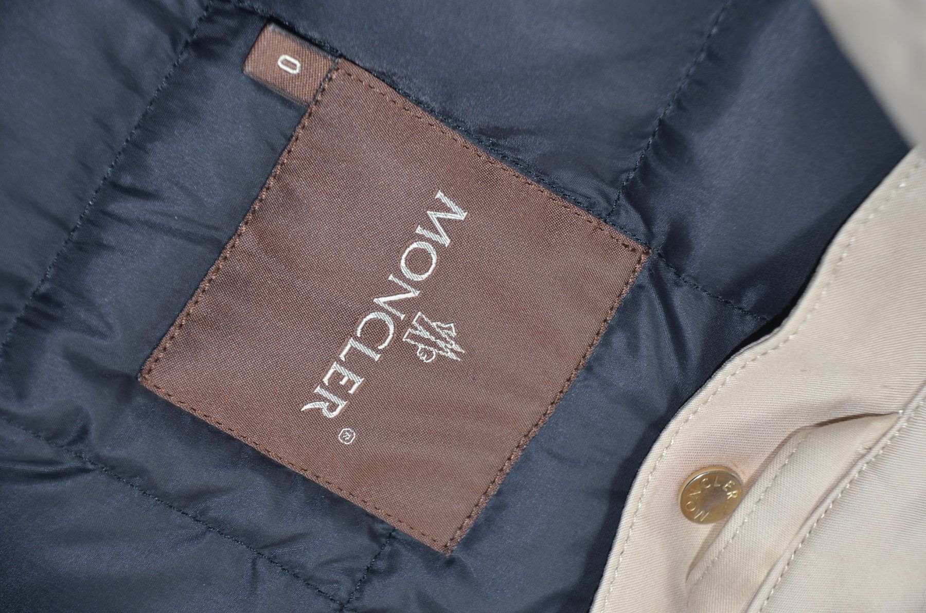 Moncler Cappotti: Moncler Trench Coat .36 – Usato da Collonges venduto da arashee 8