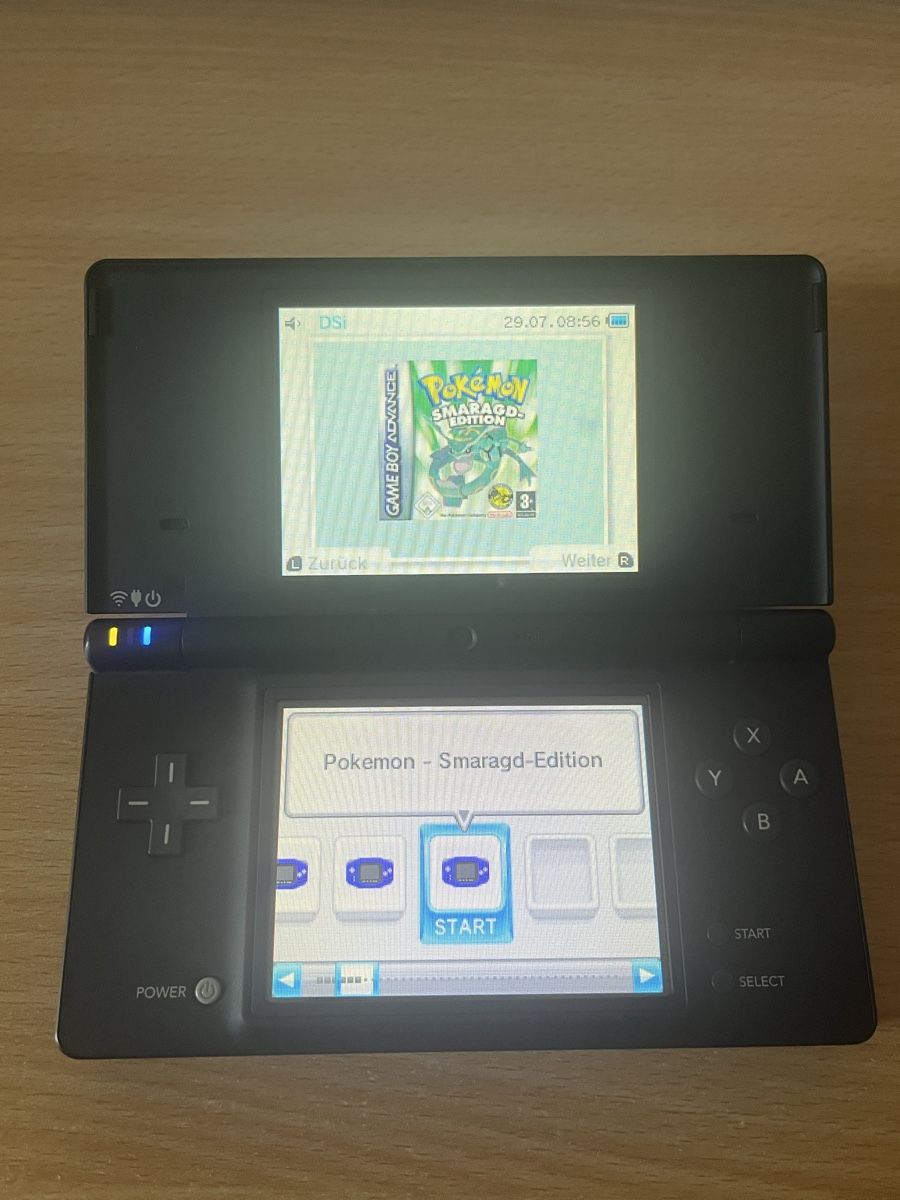 Nintendo Console: Nintendo DSi mit Pokémon Games – Usato da Dielsdorf venduto da RetroMeister 3