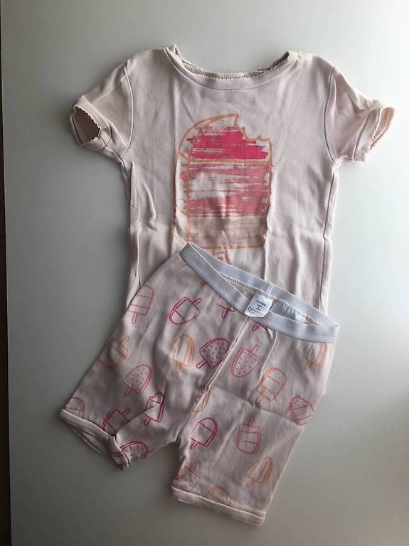 Pyjamas & Ähnliches: GAP pyjama court 5 ans – Gebraucht aus Geneve von maremonte