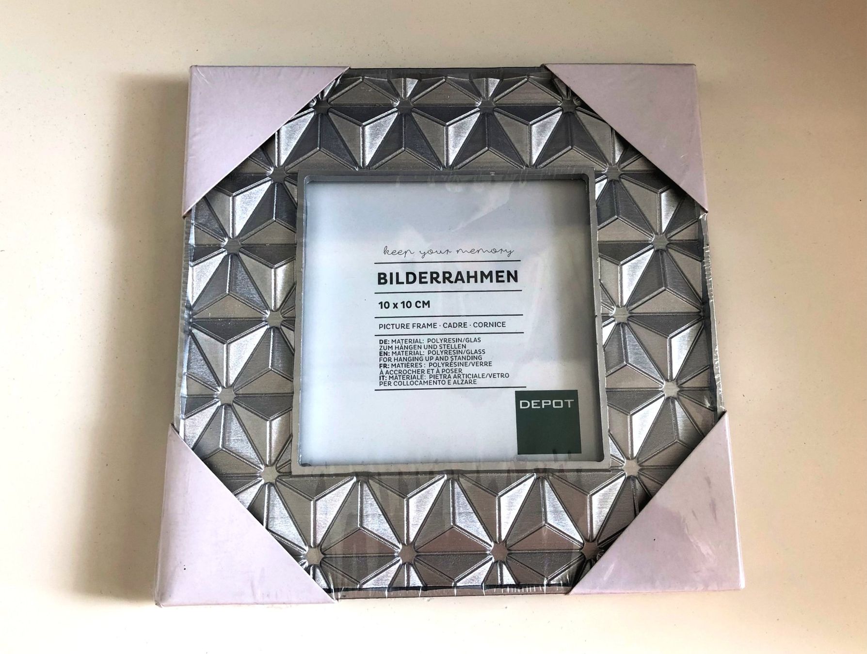 Bilderrahmen: Bilderrahmen mit schöner geometrischer Struktur – Neu und originalverpackt aus Rüti ZH von Jasna89 1