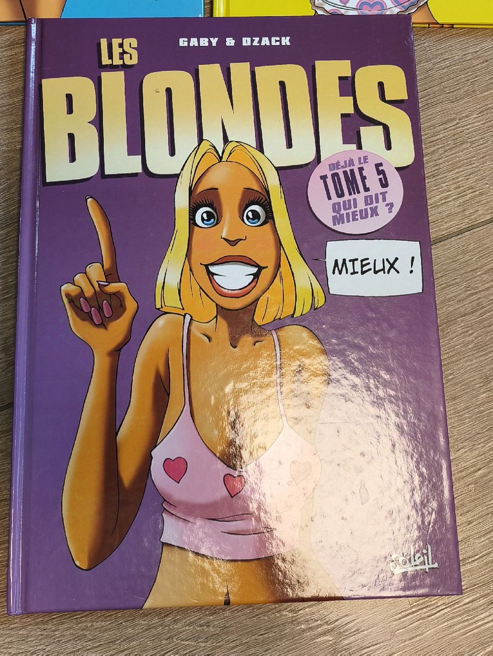 Fumetti: bd les blondes 5 – Usato da Orbe venduto da don_ym8h