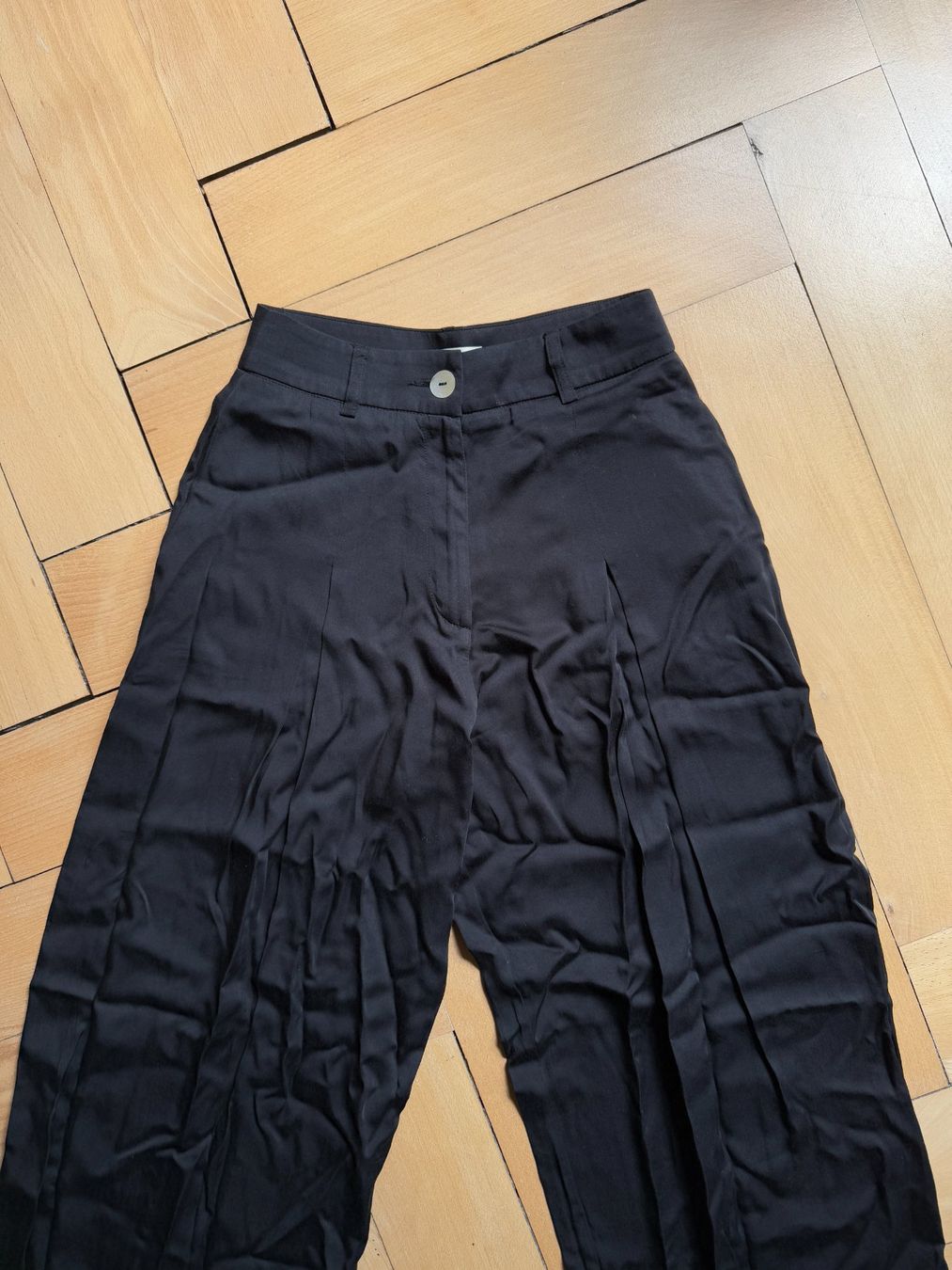 Pantaloni: BENEDITA FORMOSINHO - Hose schwarz locker 34 – Usato da Zürich venduto da Diazaio 1