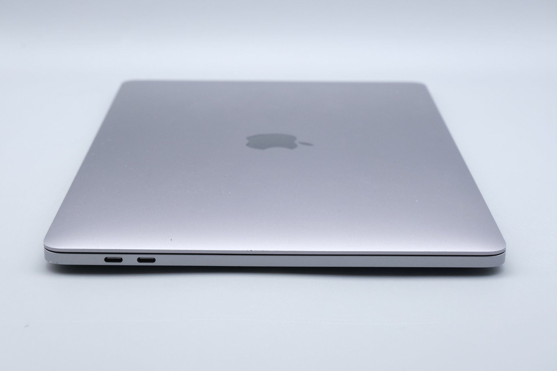 Apple Portables: Apple MacBook Pro 2019 13Zoll Touchbar ICloud Lock – D'occasion à Ramsen par Studio82 2