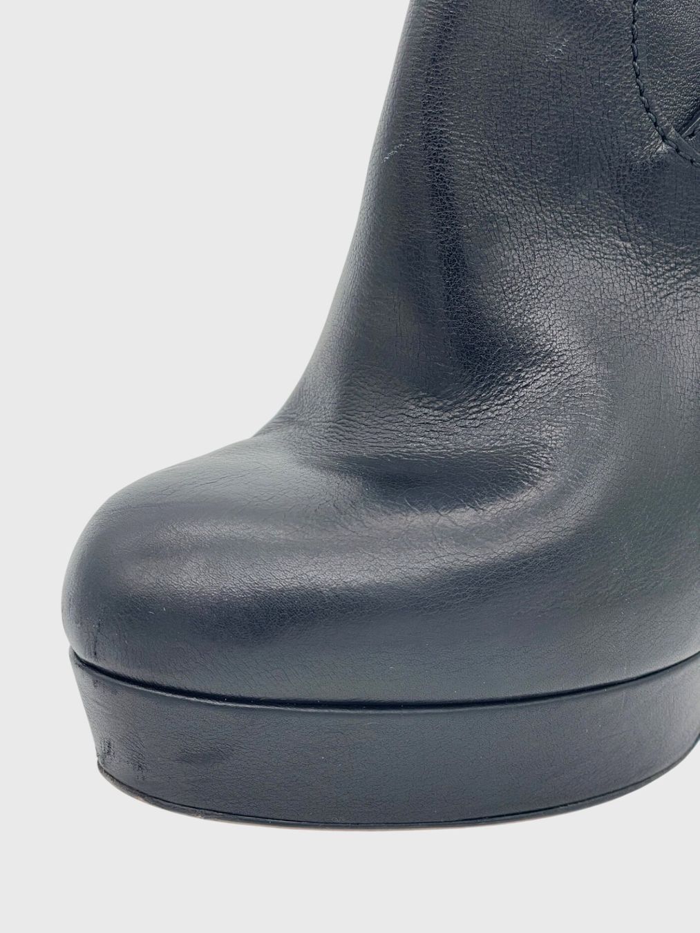 Gucci Damenschuhe: Gucci Horsebit Platform Ankle Boot EU 39.5 Schwarz – Gebraucht aus Zürich von shoe_shop 4