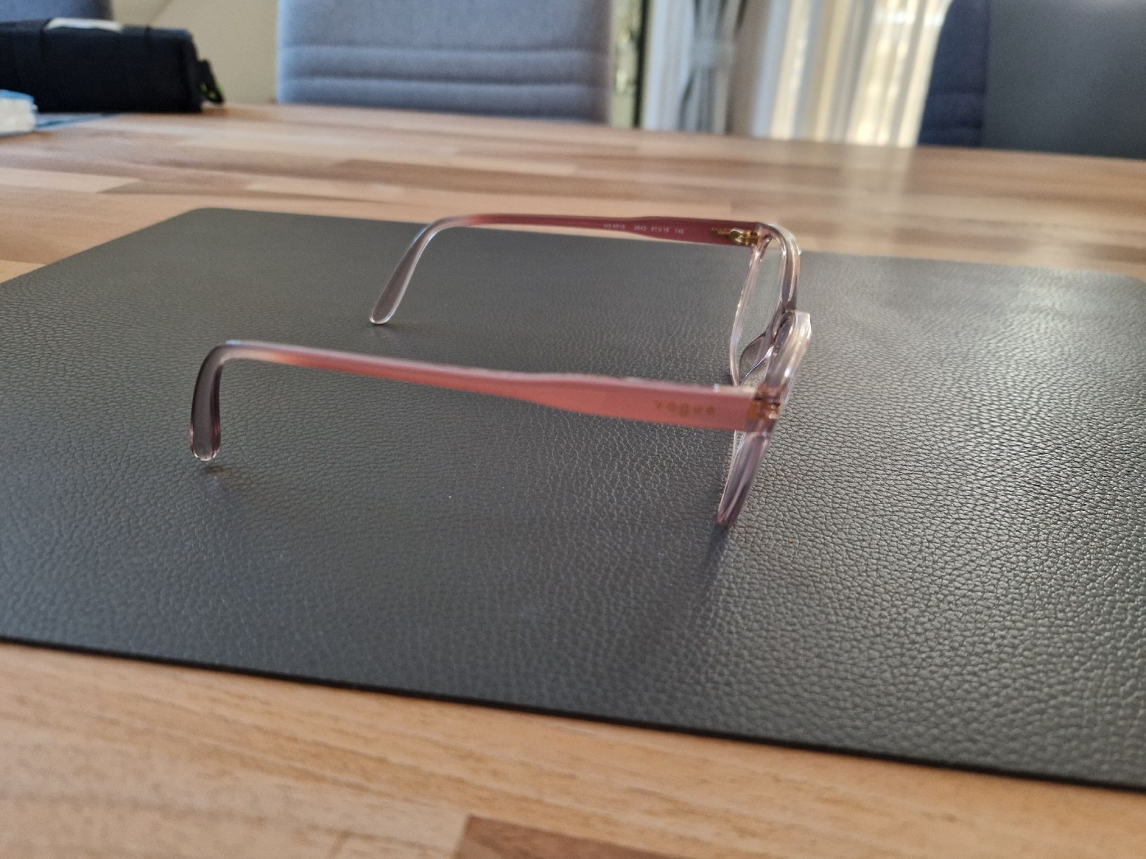 Vogue Brillen & Gläser: Brille Vogue mit Korrektur – Gebraucht aus Lyss von katelisa 4