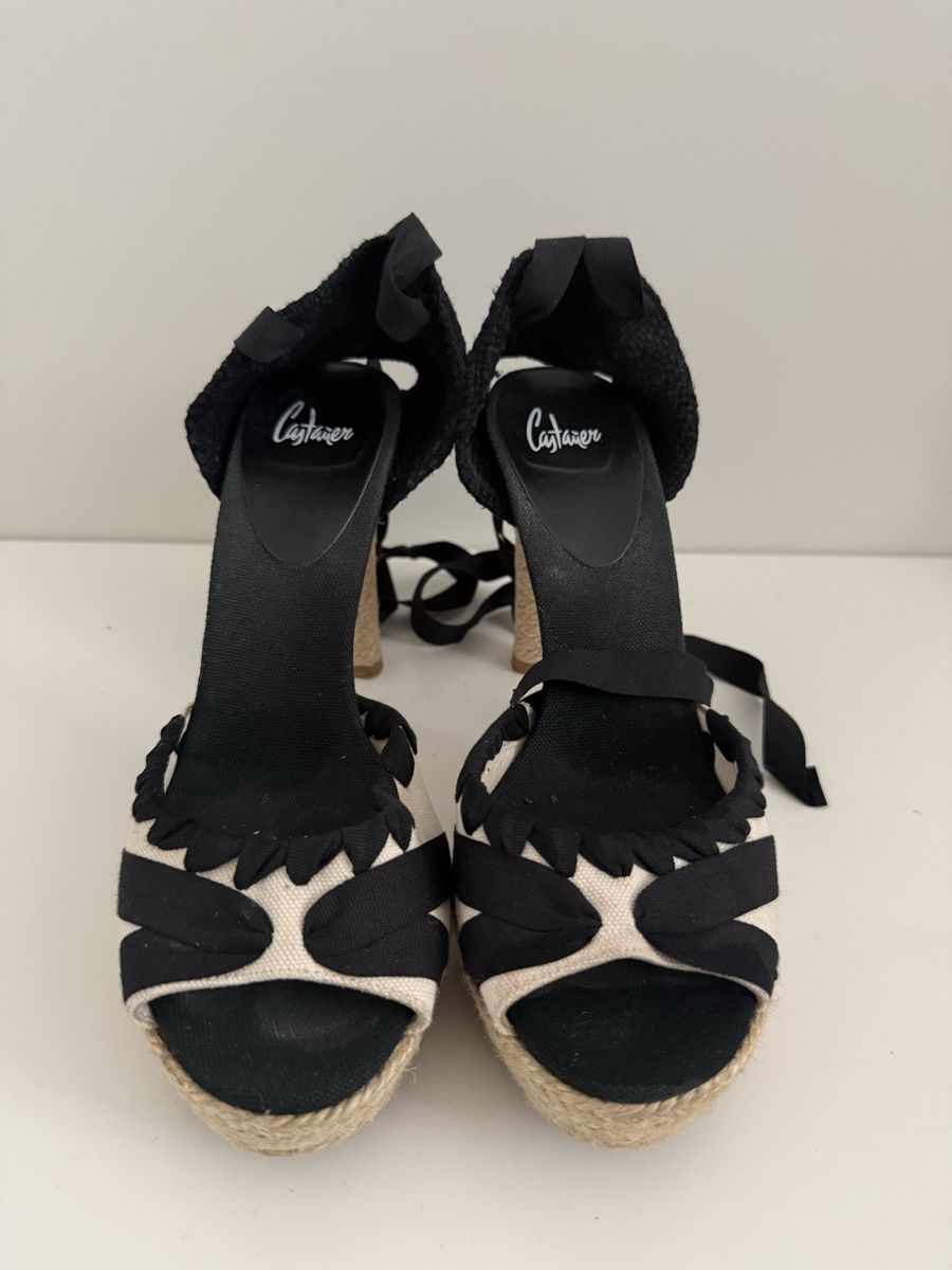 Scarpe da donna: SCHWARZE ESPADRILLE-PUMPS VON CASTAÑER – Usato da Stettlen venduto da Beauty-19