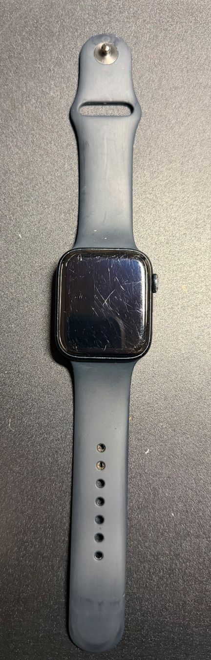 Apple Smartwatch: Apple Watch SE 2 44mm GPS – Usato da fribourg venduto da Micco 2