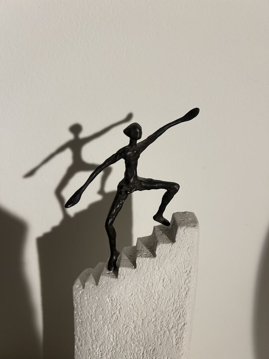 Skulpturen & Statuen: Bronze , Stufe zum Erfolg – Gebraucht aus Hochfelden von larson27 4