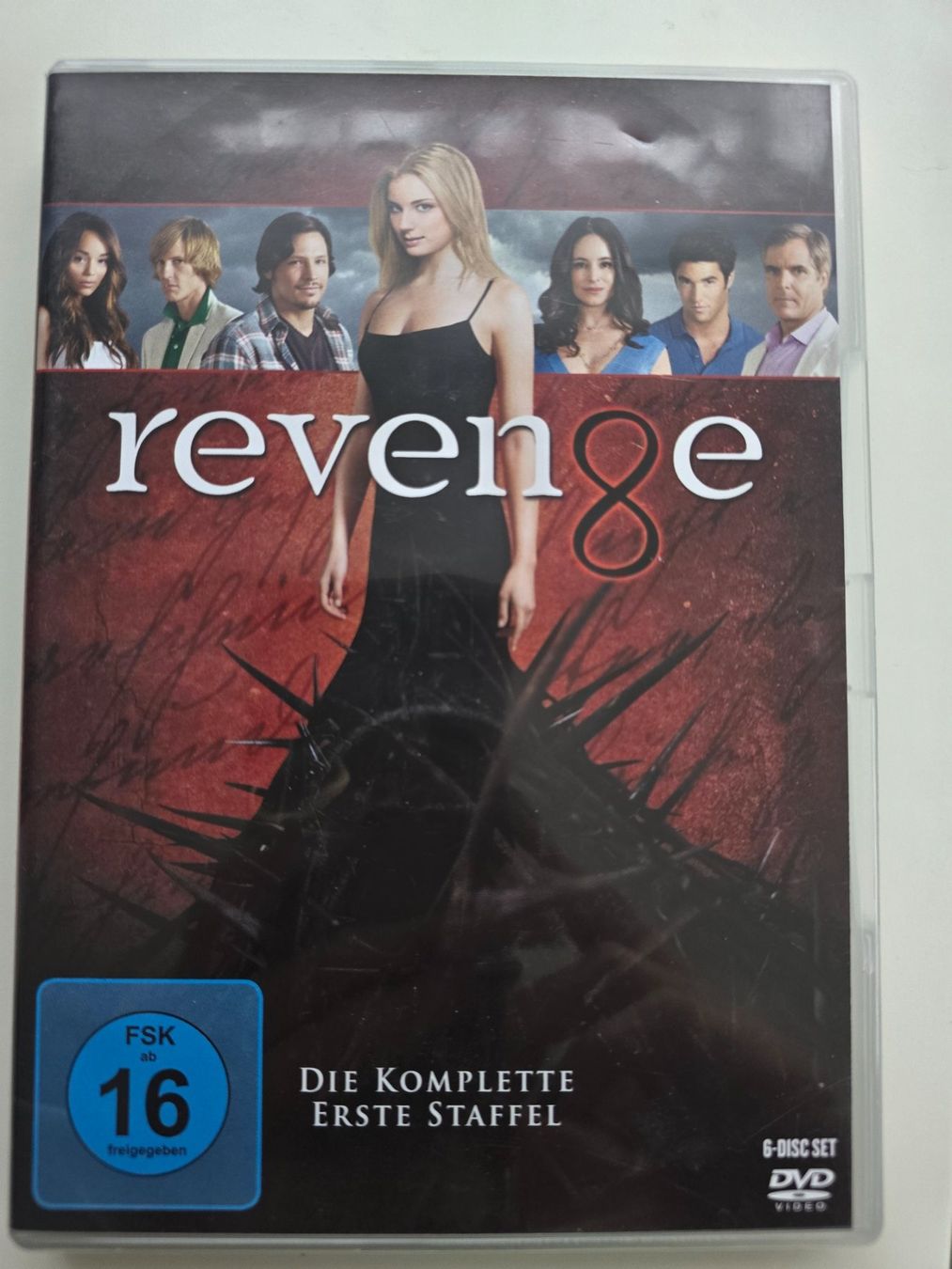 Tutti i DVDs: REVENGE - STAFFEL 1 – Usato da Buchrain venduto da reloca
