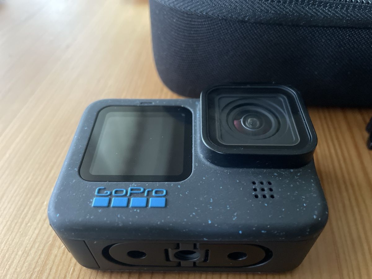 Gopro Action Cam: GoPro HERO12 Black Bundle + 2 Batteries + Accessories + Case – Neuf (Voir description) à Thalwil par jai_ypl7